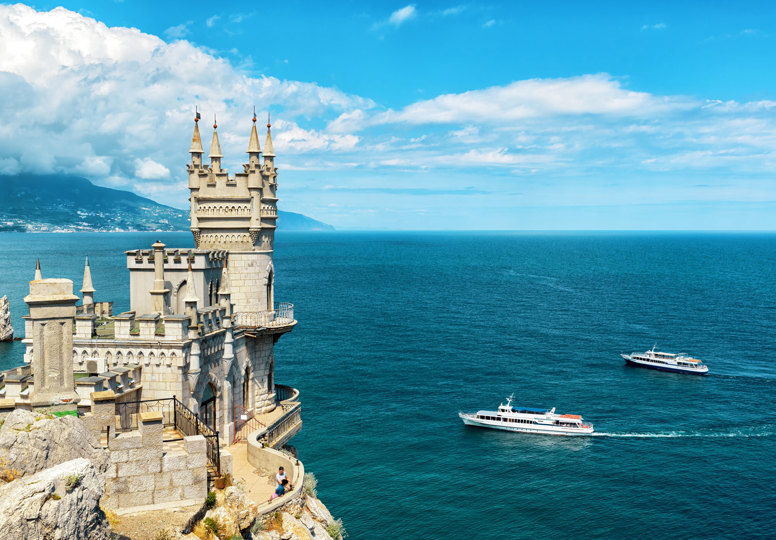 Black Sea research… in 12 languages Castle Swallow's Nest on a rock in the Black Sea, Crimea, Russia